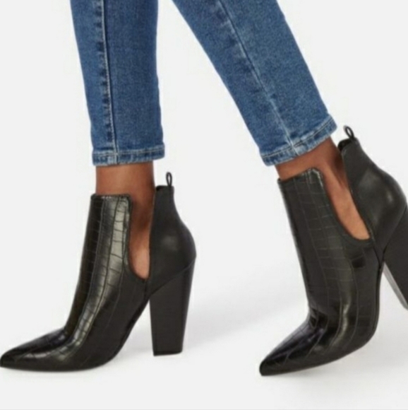 Old Town Cutout Heeled Bootie 8.5 MSRP $63 - Picture 3 of 7